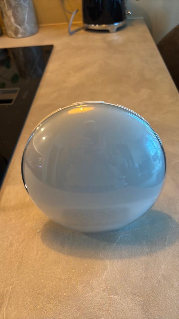 DistinQ Wake-Up Light Wekkerradio Slaaphulp USB aansluiting, Ophalen of Verzenden, Zo goed als nieuw
