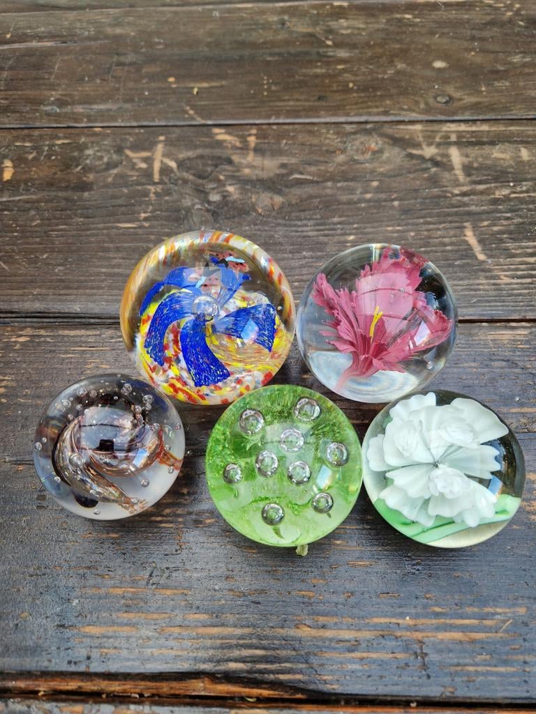 Verschillende presse papier glazen bollen, Ophalen of Verzenden, Glas of Kopje