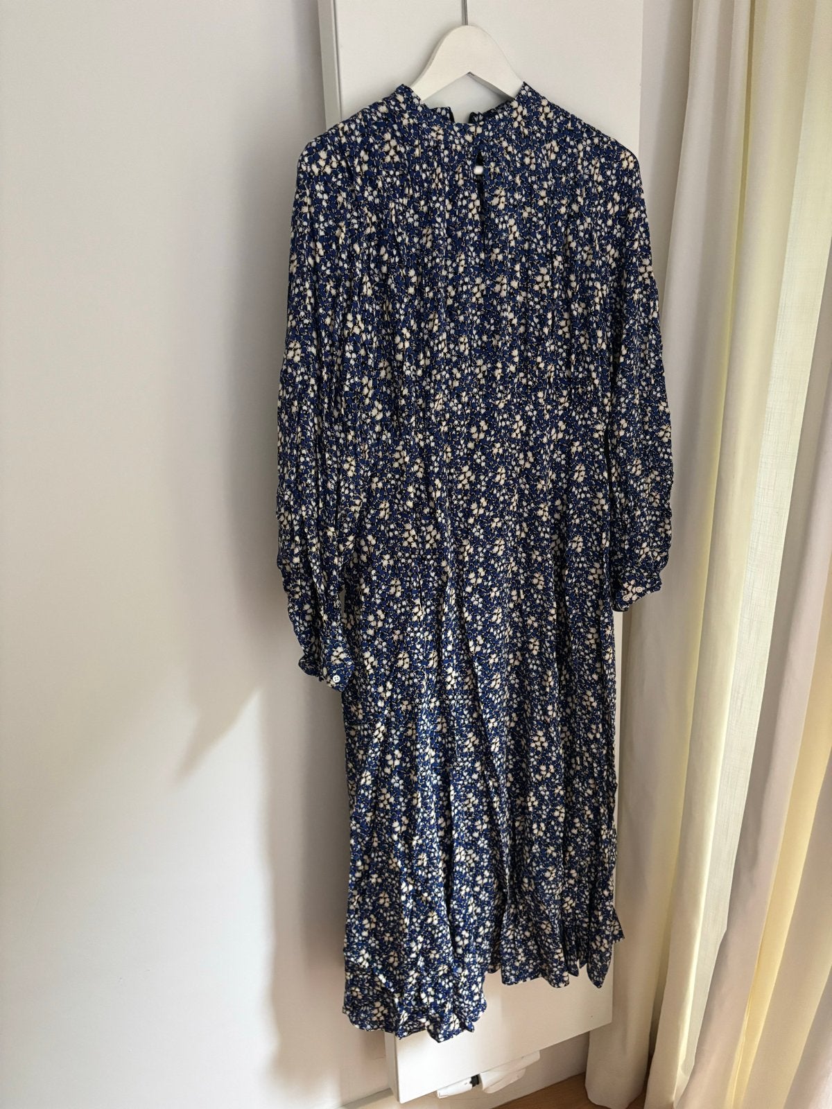 ARKET bloemenjurk, maat 34, nieuw met kaartjes, Blauw, Nieuw, Ophalen of Verzenden, Maat 34 (XS) of kleiner