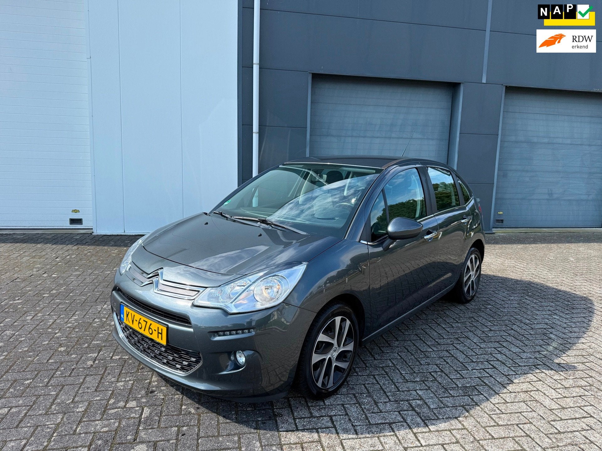 Citroen C3 1.2 PureTech Selection Goed onderhouden 2016, Auto's, Voorwielaandrijving, Gebruikt, 1199 cc, 82 pk