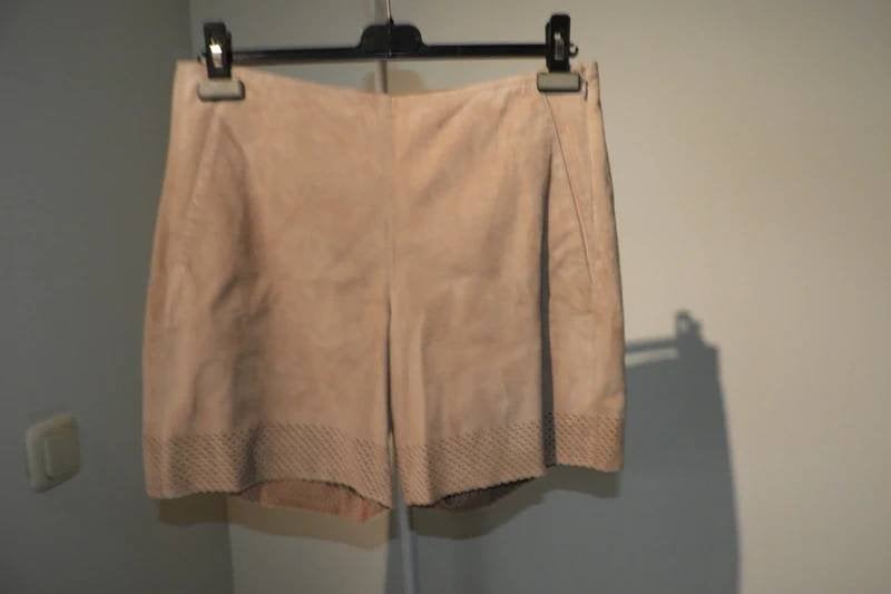 Marccain suede/leren korte short open werkje bruin beige M, Maat 38/40 (M), Kort, Verzenden, Beige