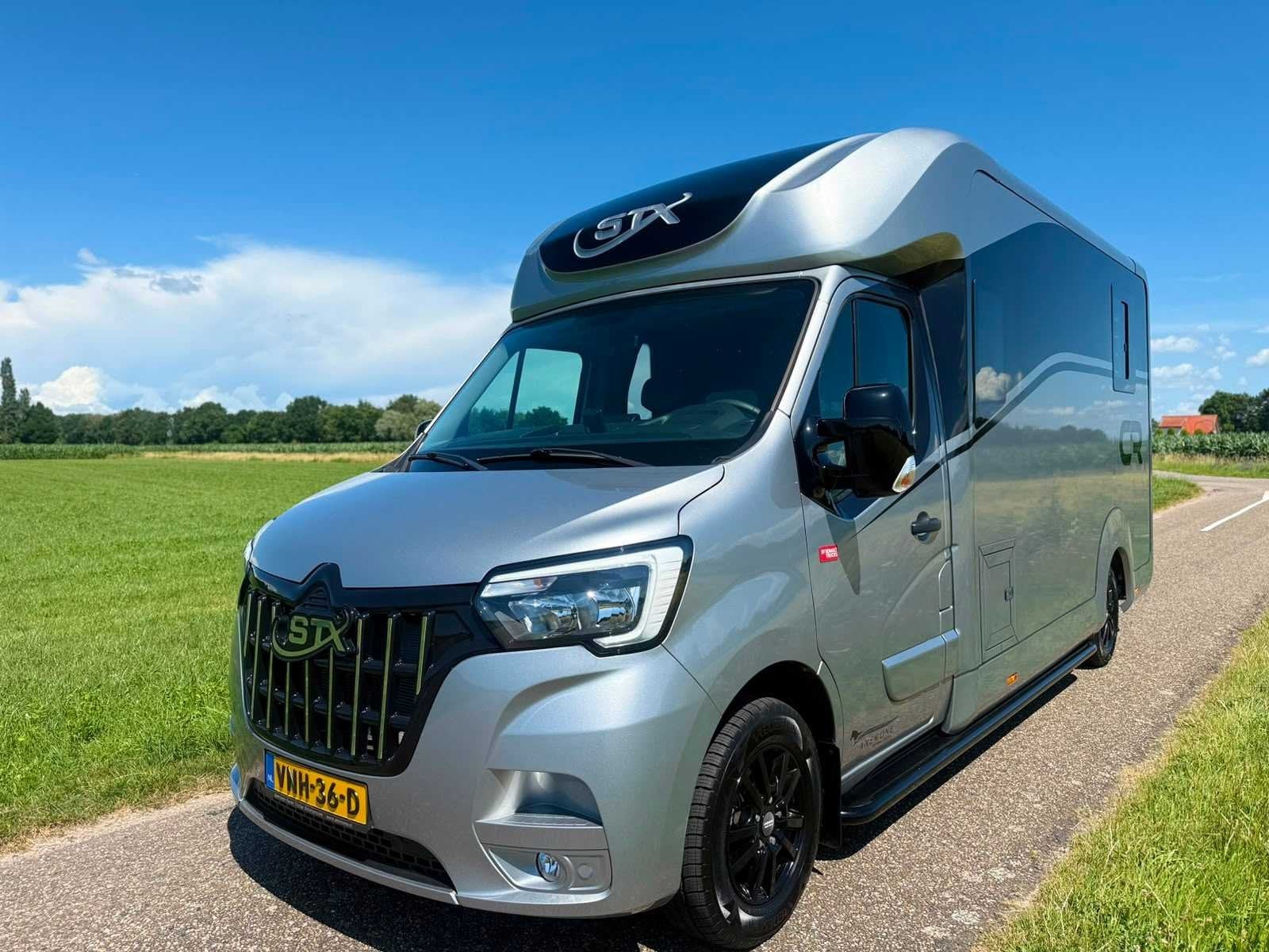Renault - Master - STX - Paardenwagen - paardentruck - paard, 13 km/l, 2740 kg, Gebruikt, Euro 6