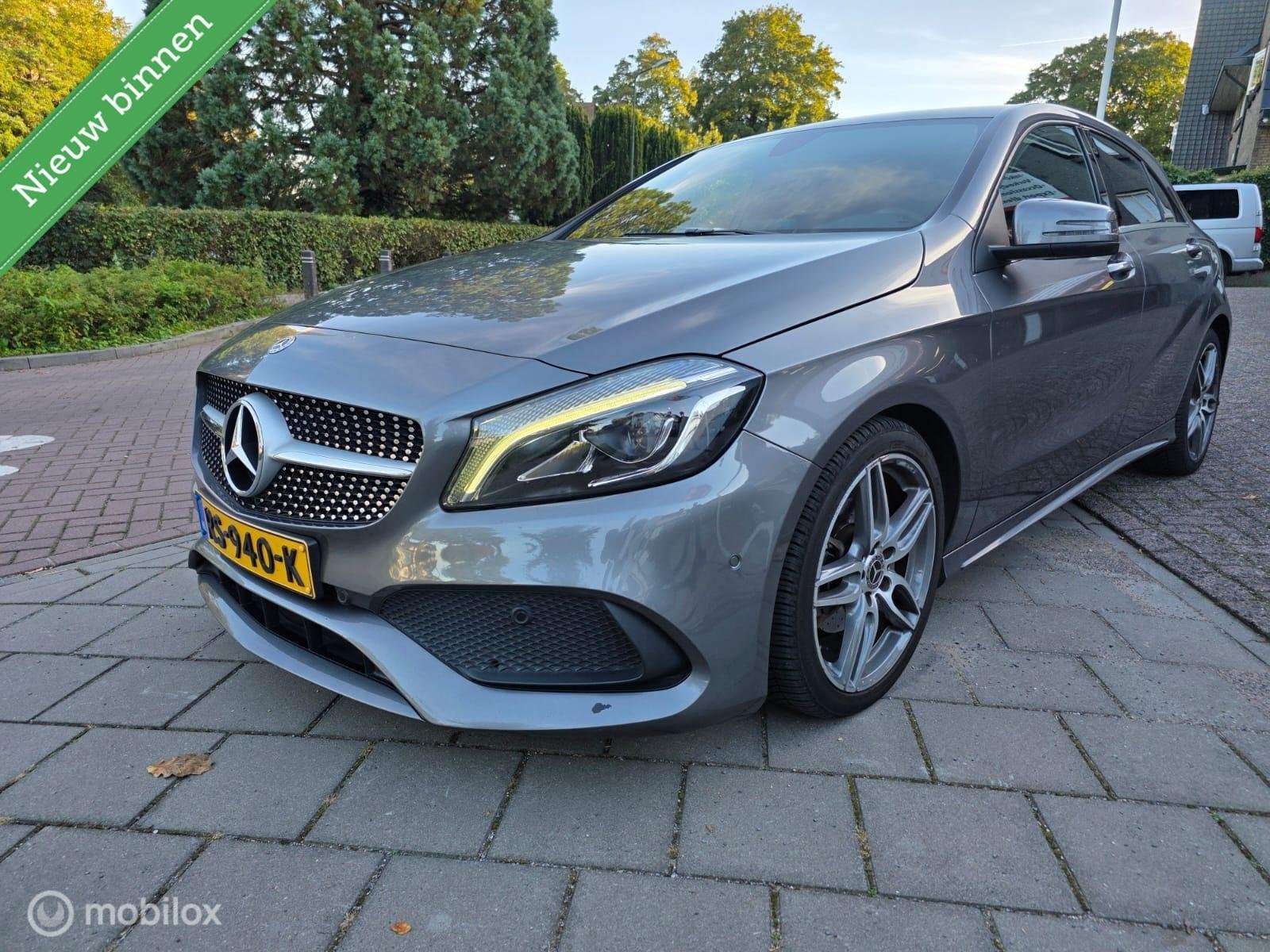 Mercedes A-klasse 180 d AMG Business Solution, Auto's, Voorwielaandrijving, Gebruikt, 4 cilinders, Origineel Nederlands