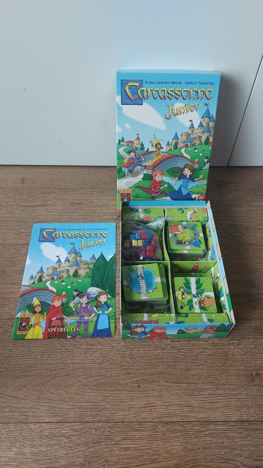Carcasonne Junior 4+ jaar, Hobby en Vrije tijd, Drie of vier spelers, Ophalen of Verzenden, Zo goed als nieuw, 999 Games