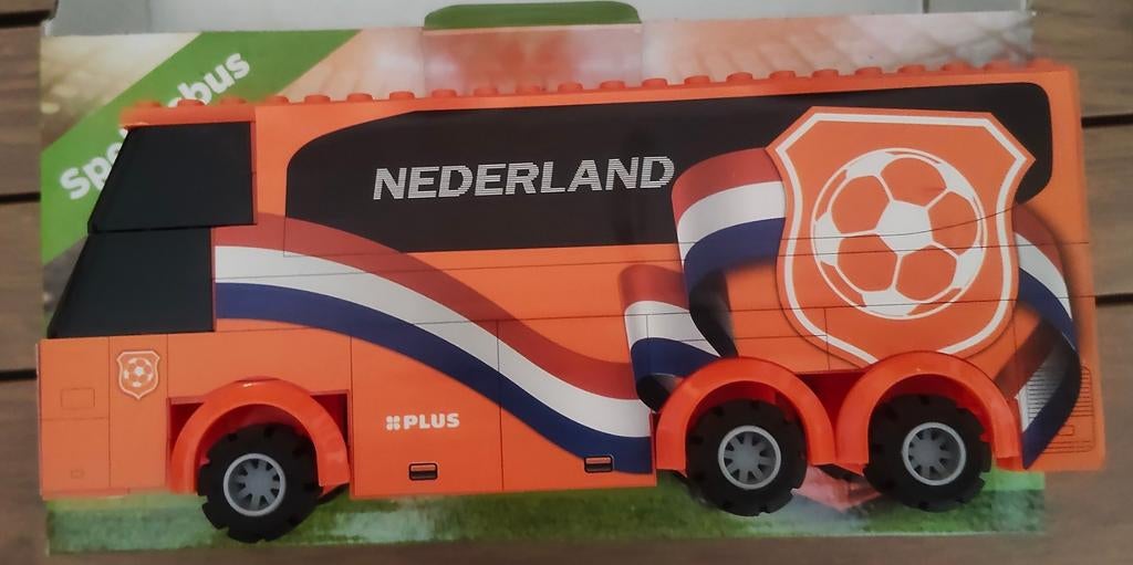 Plus Bricks Oranje spelersbus - Compleet in doos, Ophalen of Verzenden, Zo goed als nieuw, Overige merken