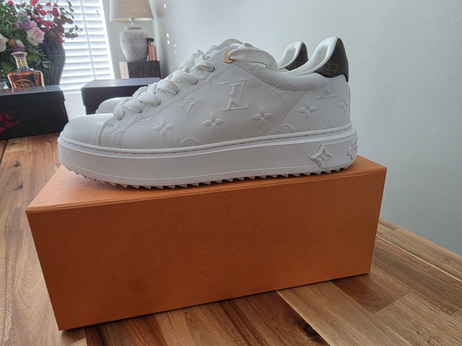 Louis Vuitton Time Out sneakers maat 39 - Zo goed als nieuw, Ophalen, Zo goed als nieuw, Sneakers of Gympen