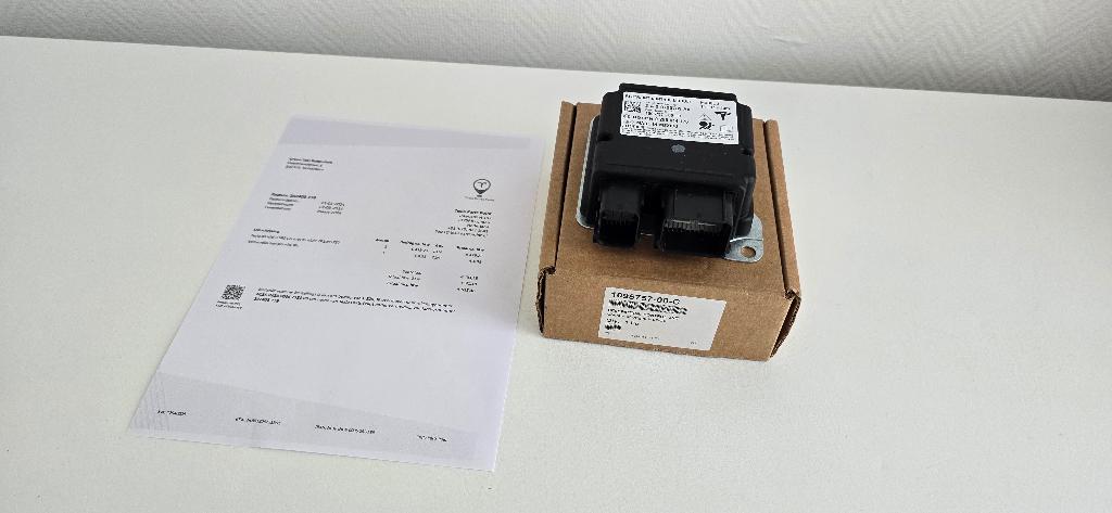 Tesla Model 3 Airbag Control Module - 109575700C - Nieuw!, Auto-onderdelen, Ophalen, Nieuw