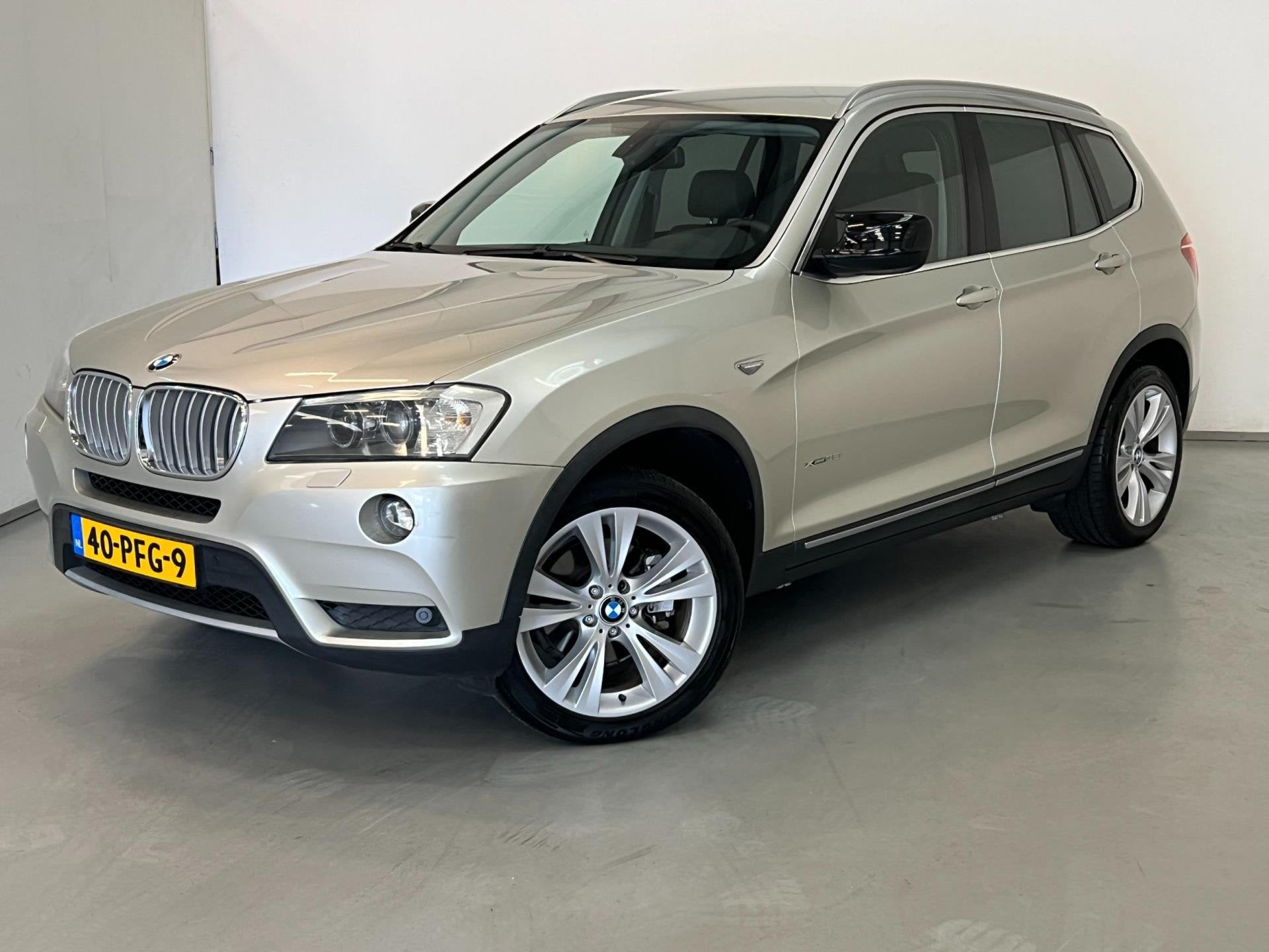 BMW X3 XDrive35i High Exe / Harman / Headup / Memory / Keyle, Auto's, Automaat, Gebruikt, Zwart, 2000 kg