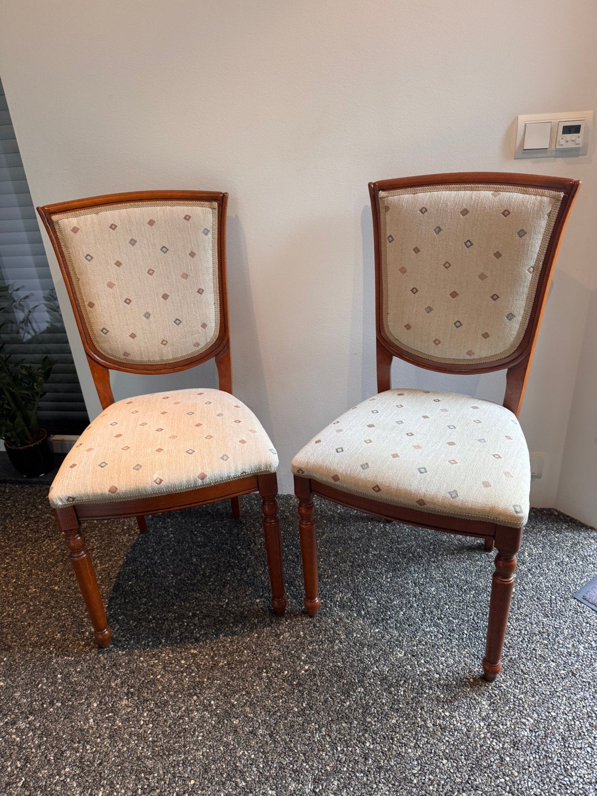 Klassieke eetkamerstoelen - 4 stuks, Ophalen, Gebruikt, Bruin, Klassiek