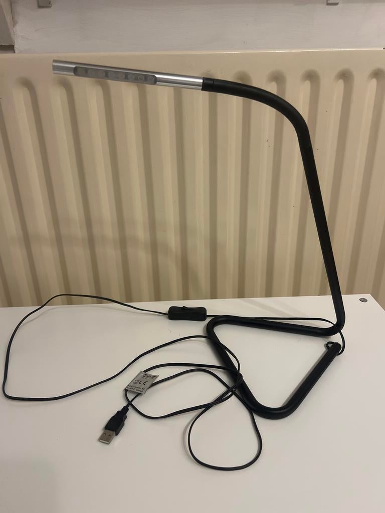 Bureaulamp met USB-aansluiting, Ophalen of Verzenden, Gebruikt, Metaal, Minder dan 50 cm