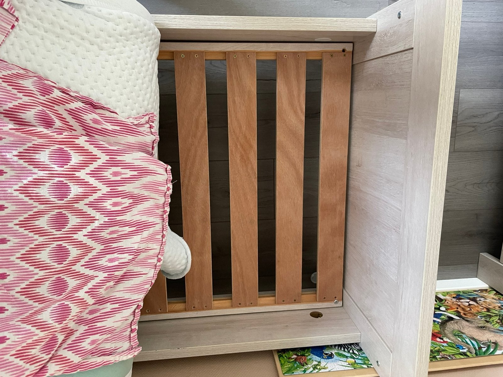 Kinderkamer, Interbaby Oslo. Kinderbed, Ophalen, Gebruikt, Lattenbodem, Minder dan 140 cm