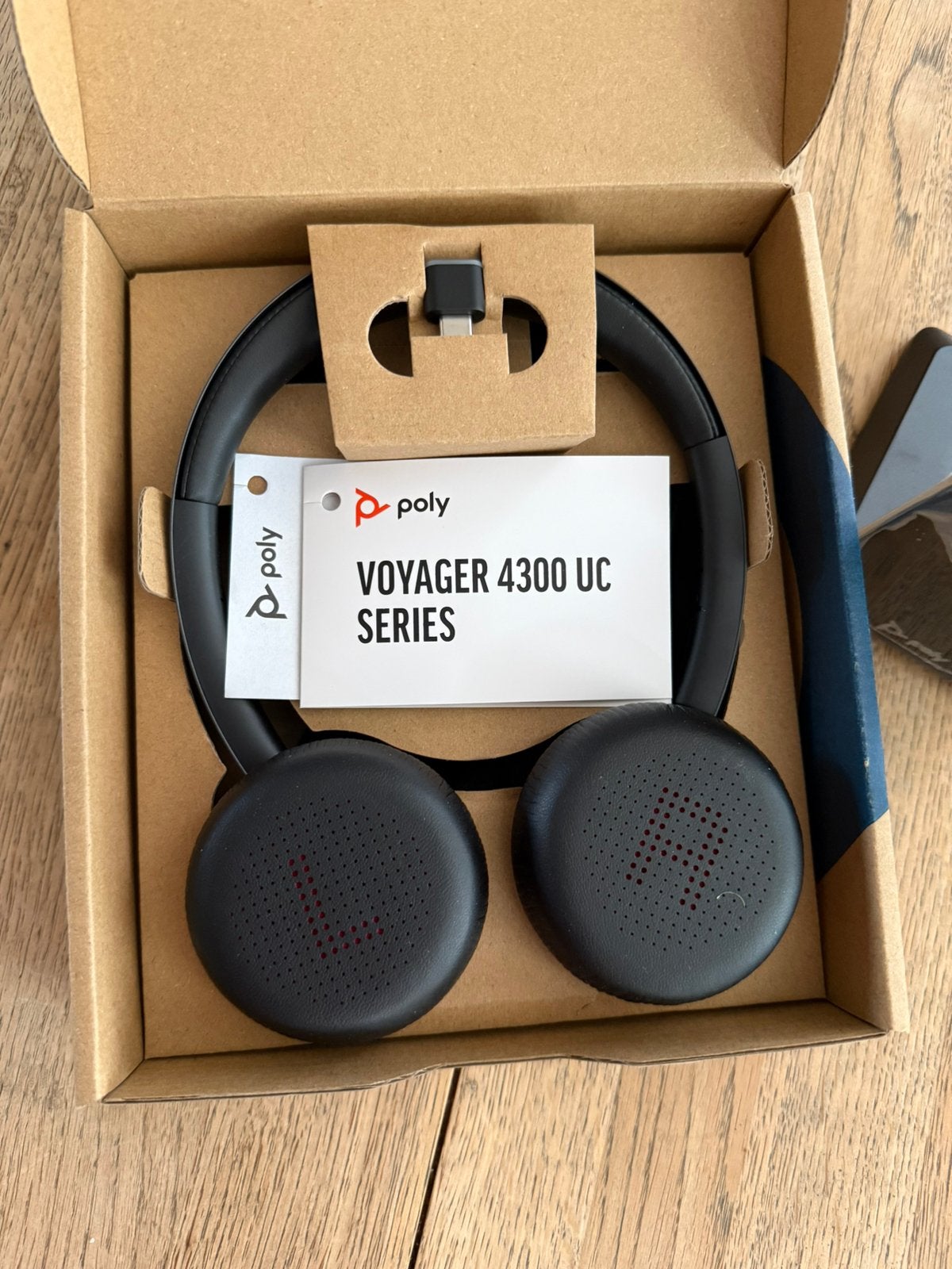 Poly Voyager 4320 Headset + Docking, Audio, Tv en Foto, Koptelefoons, Overige merken, Nieuw, On-ear, Ophalen of Verzenden