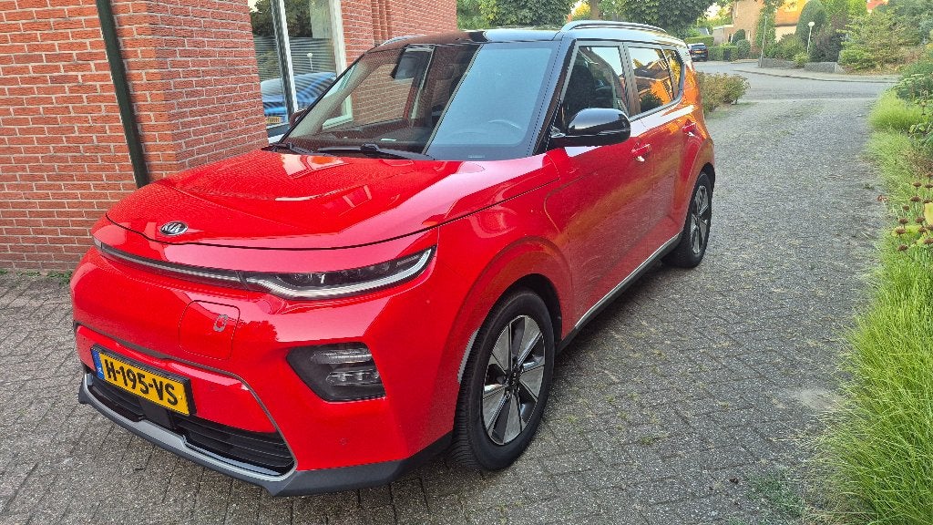 Kia E-Soul 64kWh ExecutiveLine, Auto's, Zwart, 1657 kg, Lichtsensor, Elektrisch
