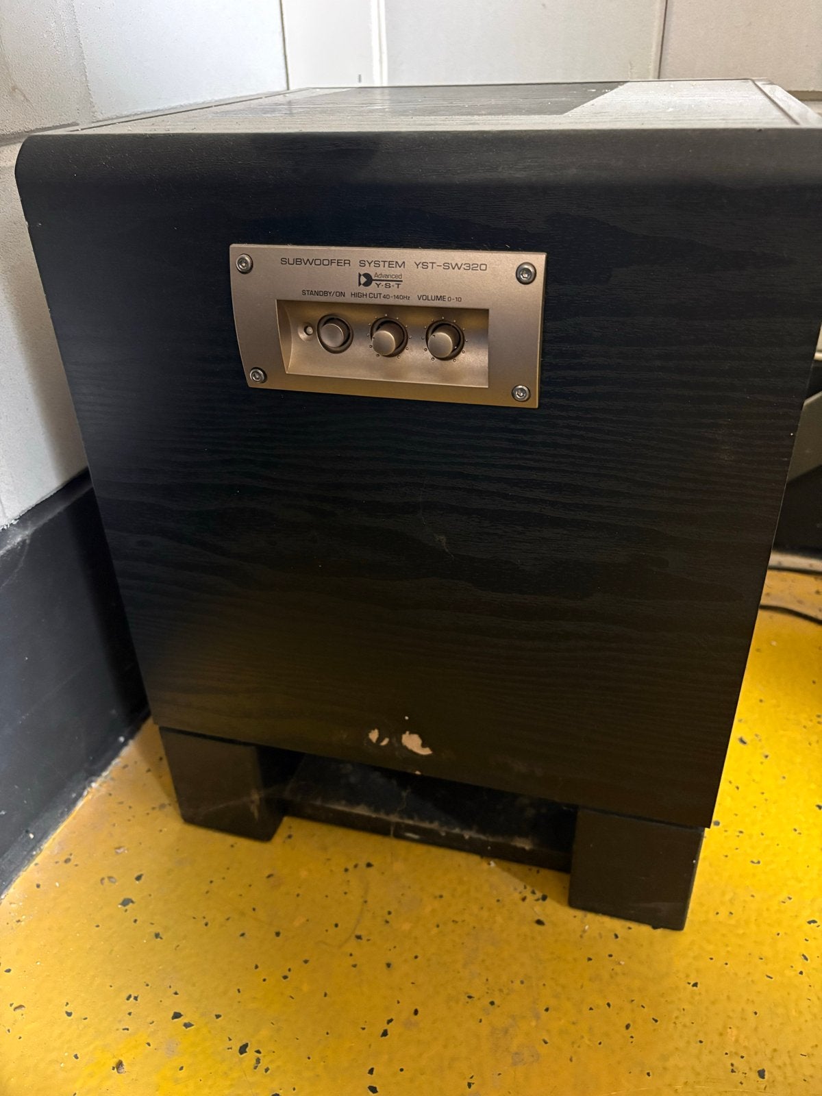 Yamaha YST-SW320 Subwoofer Systeem - Krachtige Bas, Computers en Software, Ophalen, Gebruikt, Overige typen
