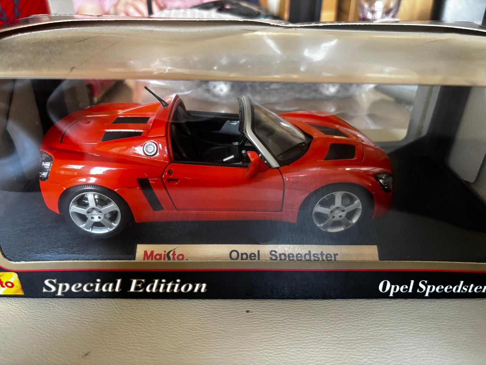 Opel speedster Maisto, Hobby en Vrije tijd, Modelauto's | 1:18, Ophalen of Verzenden, Zo goed als nieuw, Maisto