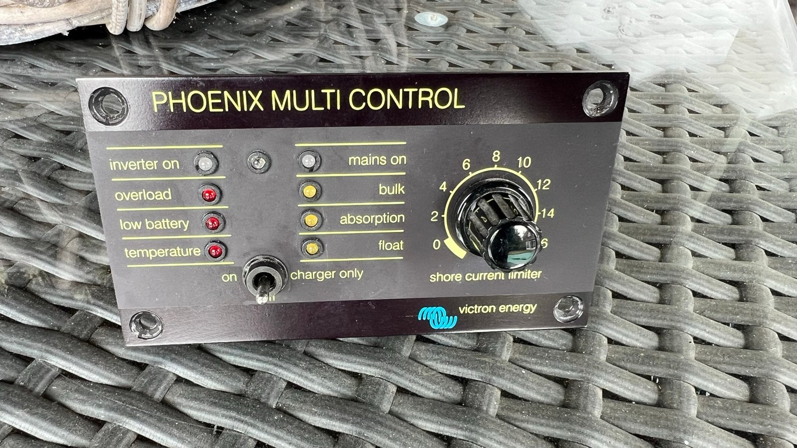 Victron Energy Phoenix Multi Control Paneel, Ophalen of Verzenden, Gebruikt, Motor en Techniek