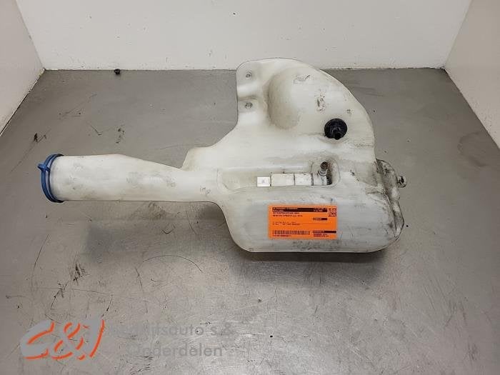 Ruitensproeiertank voor van een Mercedes Sprinter, Gebruikt, -, Ophalen of Verzenden, -