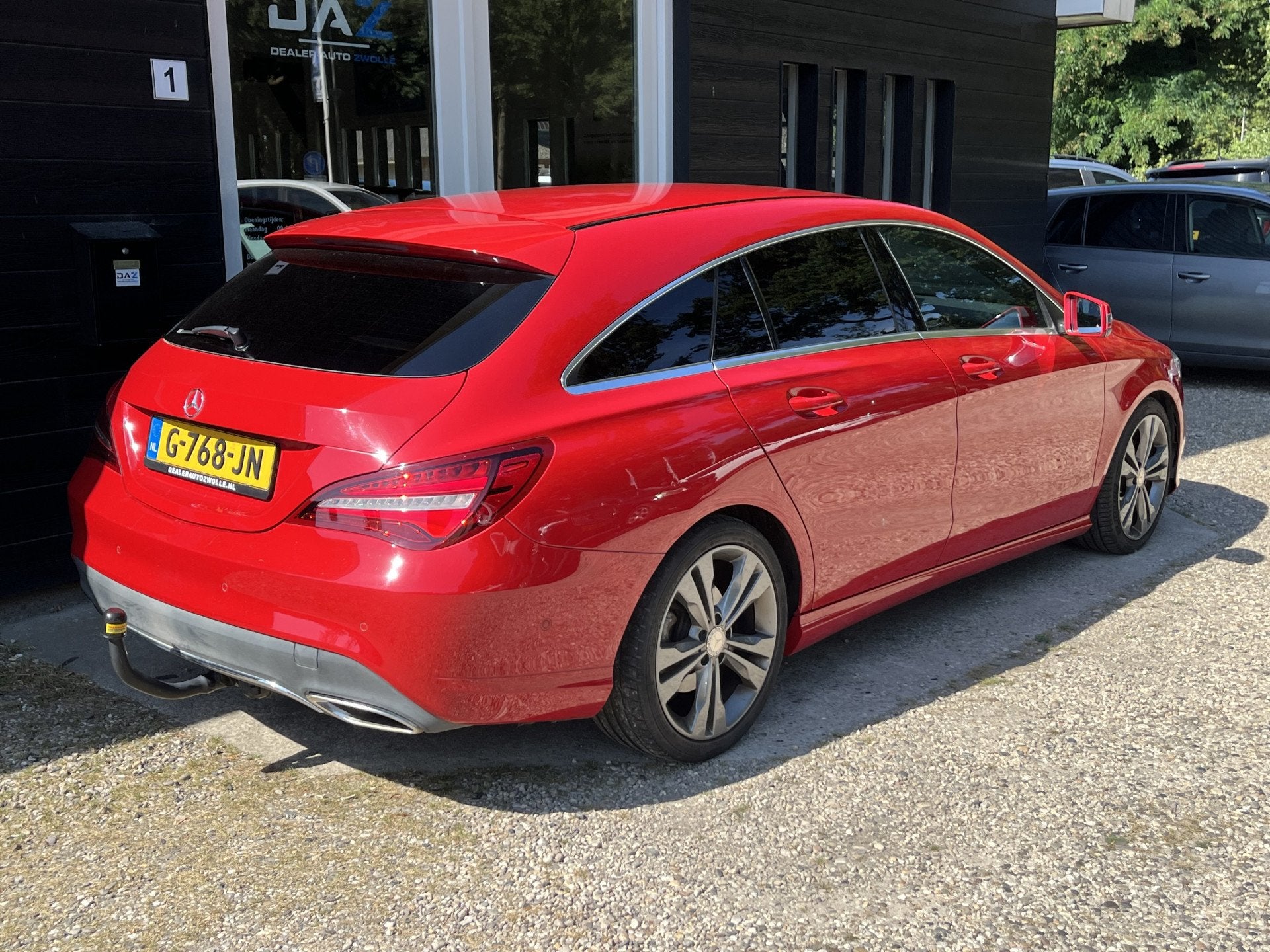 Mercedes-Benz CLA-Klasse Shooting Brake 180 AMG Night Editio, CLA, Gebruikt, 4 cilinders, 122 pk