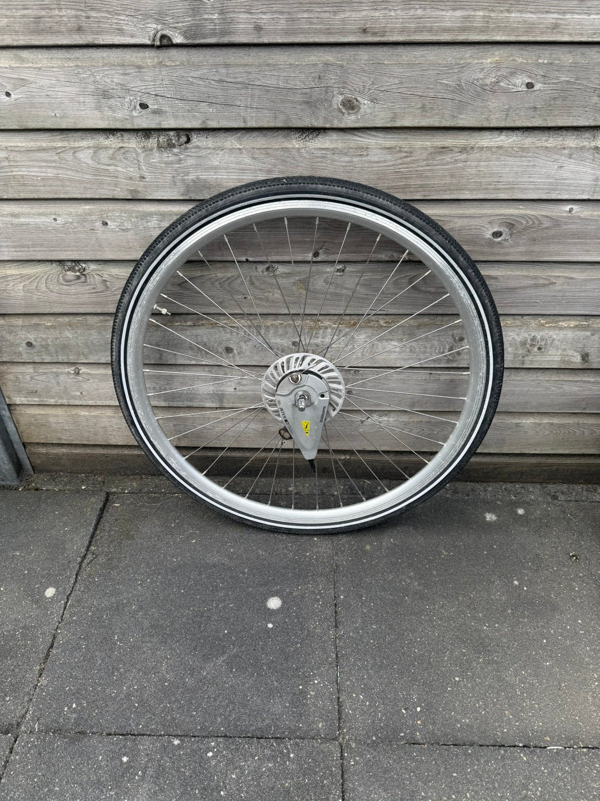Voorwiel 28” Compleet met rollerbrake, Fietsen en Brommers, Fietsonderdelen, Ophalen of Verzenden, Zo goed als nieuw, Band