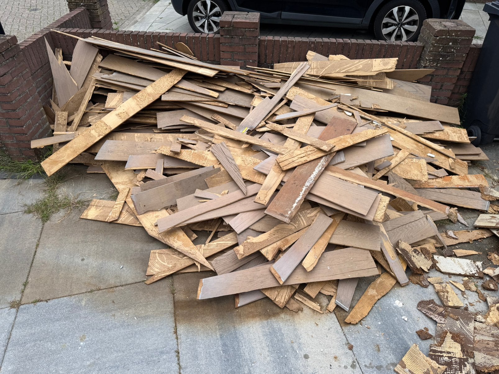 Gratis brandhout: massief eiken vloer (ca. 45m2), 6 m³ of meer, Ophalen, Eikenhout, Blokken