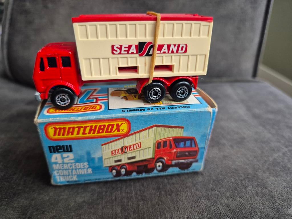 Matchbox Container Truck, Ophalen of Verzenden, Zo goed als nieuw, Bus of Vrachtwagen