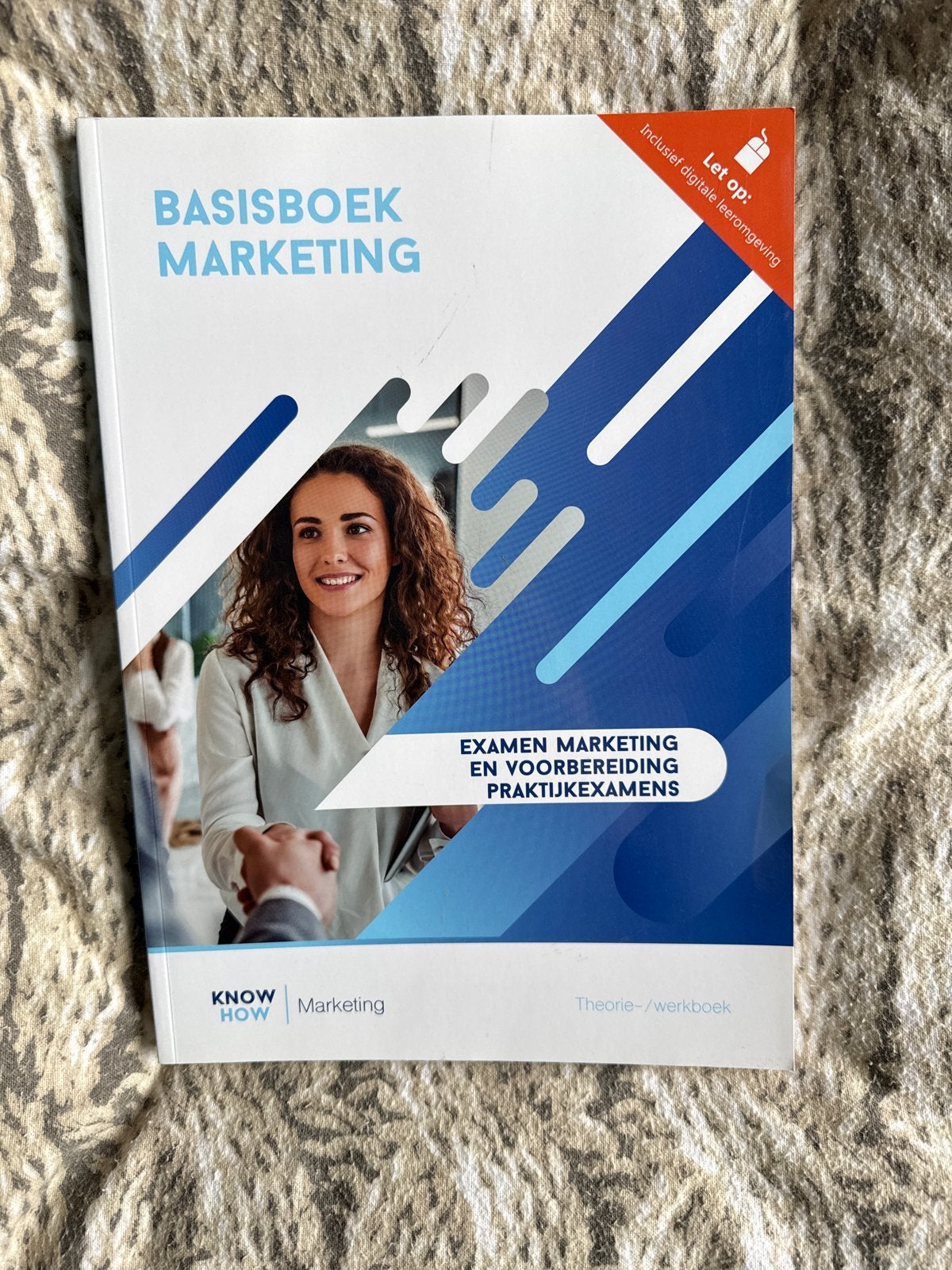 Basisboek Marketing - Theorie-/werkboek, Ophalen of Verzenden, Zo goed als nieuw, Economie en Marketing