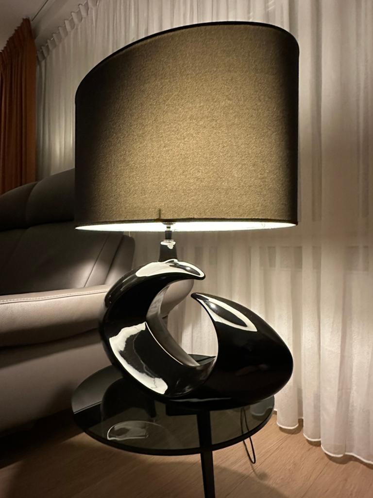 Moderne Jotaeme design Tafellamp met Zwarte Kap, Ophalen, Overige materialen, 50 tot 75 cm, Zo goed als nieuw