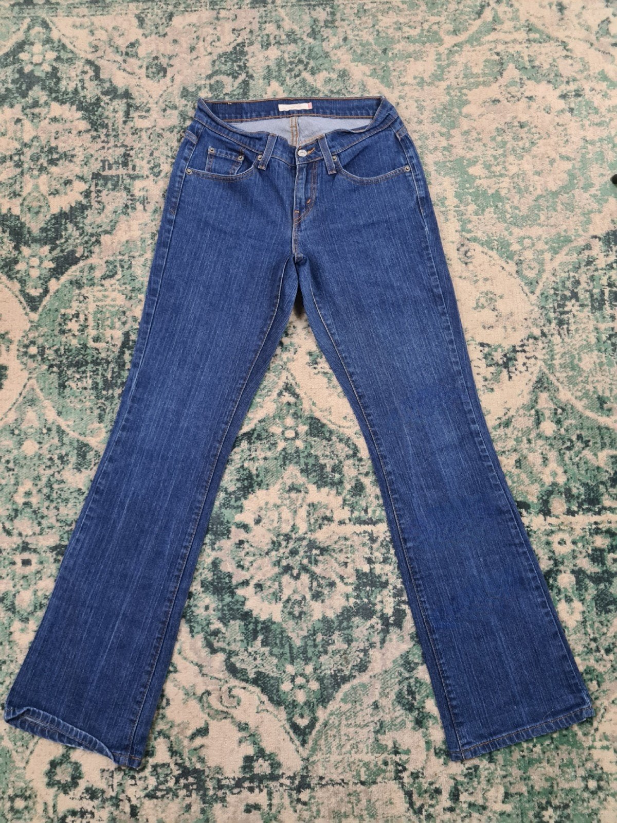 Levi's curvy cut flare W27 L34 Dames Blauw Mid-rise, Blauw, Ophalen of Verzenden, Zo goed als nieuw, W27 (confectie 34) of kleiner