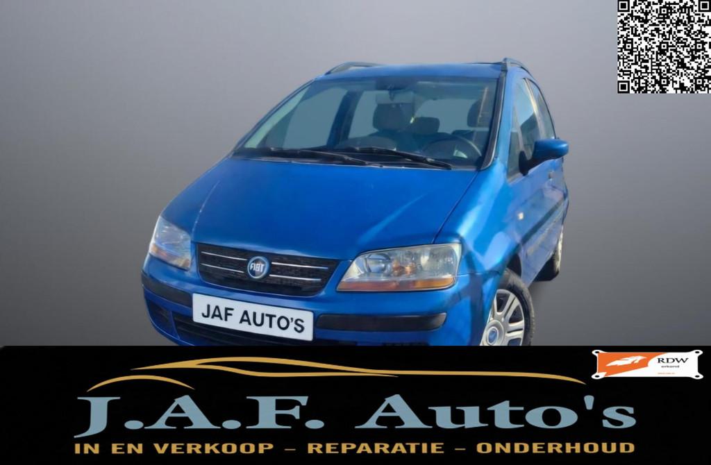 Fiat Idea 1.4 Airco trekhaak 5drs hoge instap Nw APK!, Voorwielaandrijving, 15 km/l, Gebruikt, Idea