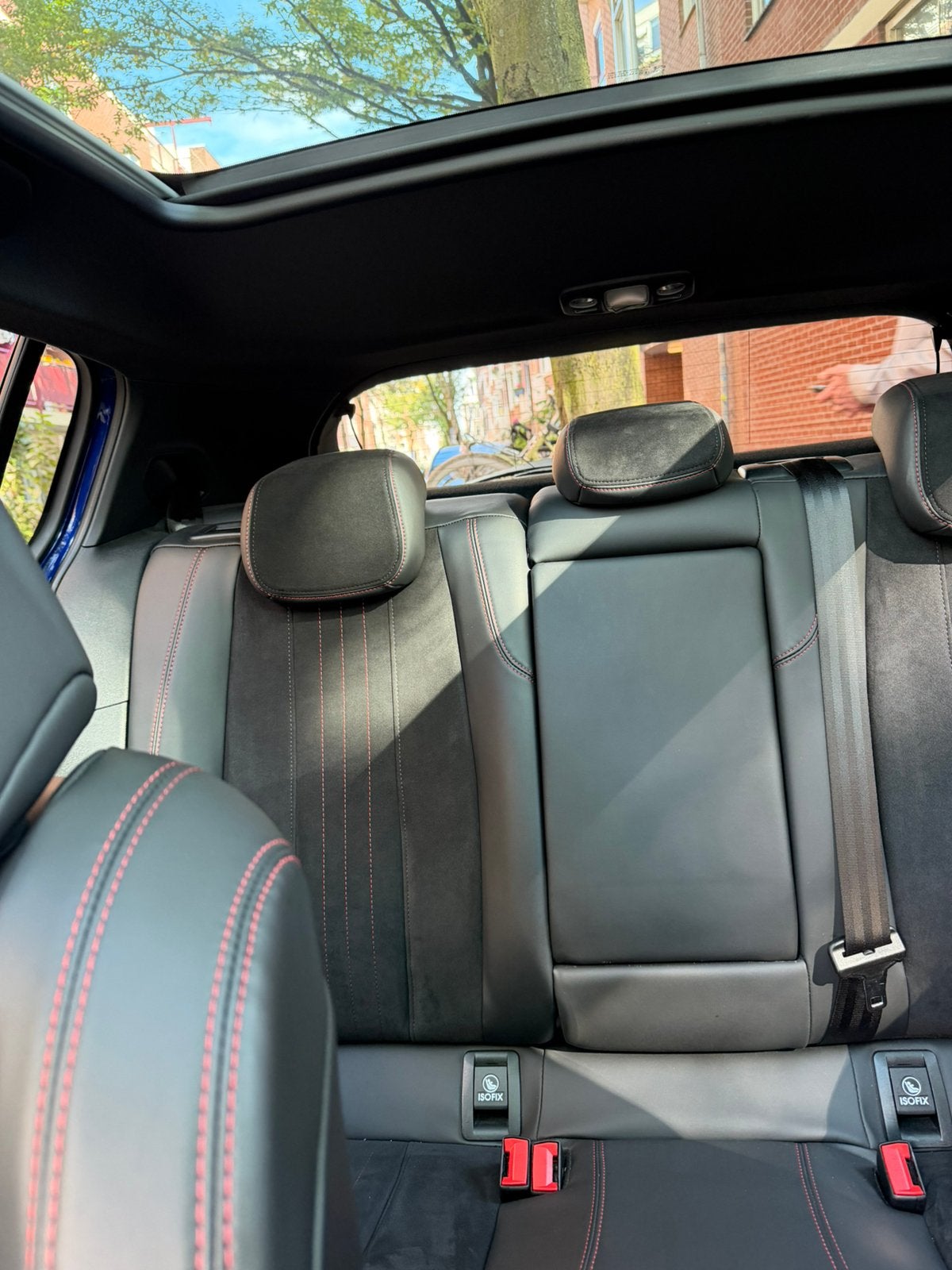 Foto 18 van Peugeot 308 2.0 Bluehdi 180pk 2017 Blauw