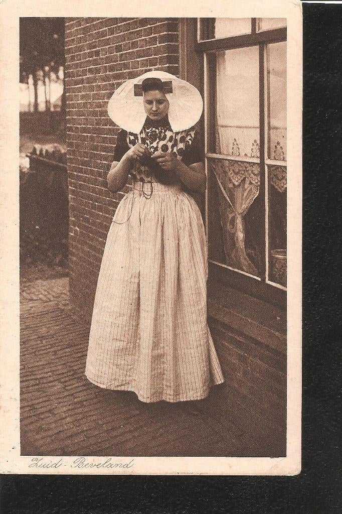 Zuid Beveland, Klederdracht, Ophalen of Verzenden, 1920 tot 1940, Gelopen, Zeeland