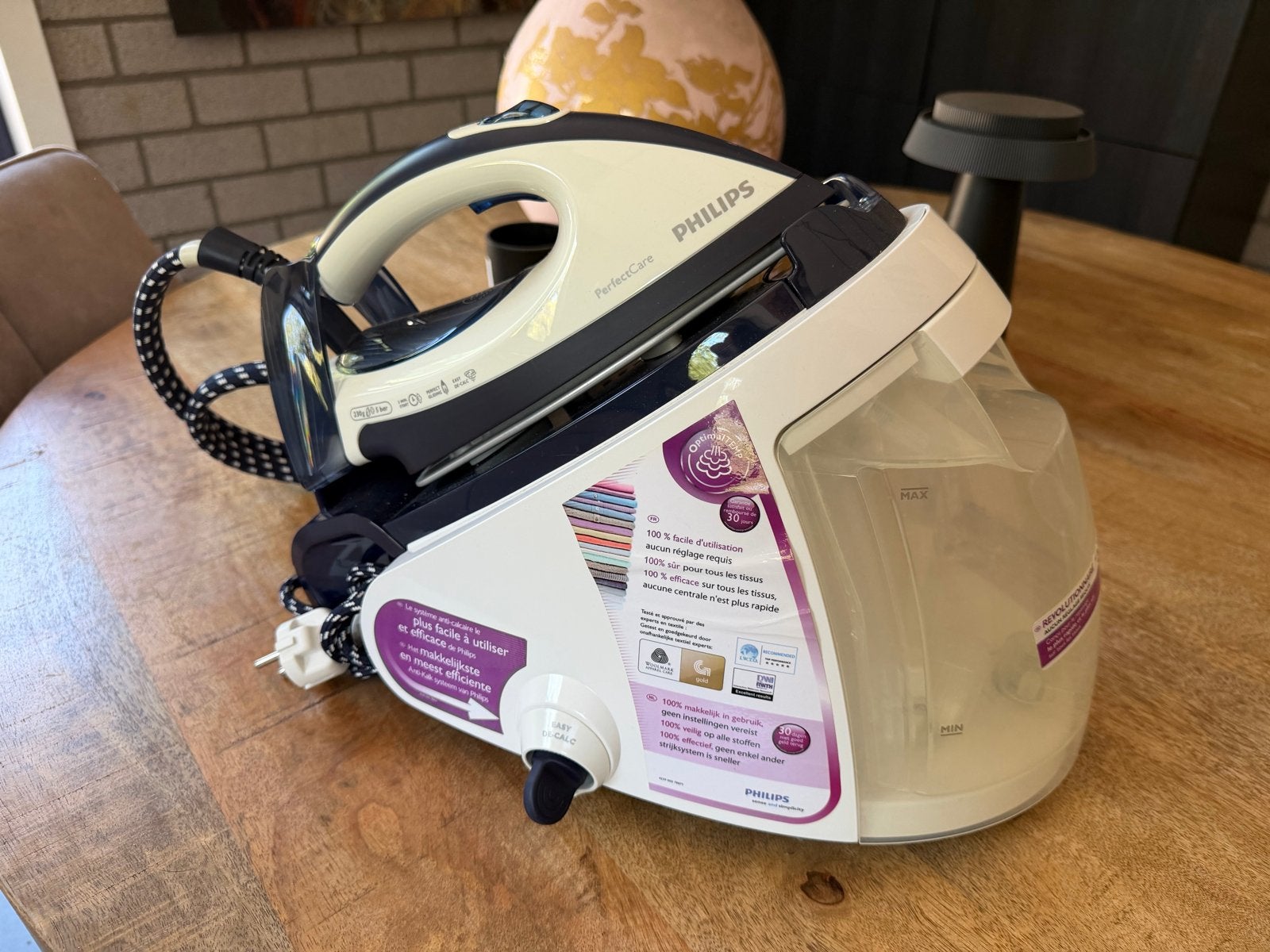 Philips PerfectCare Strijkijzer - Easy De-Calc, 239g, 5 bar, Ophalen, Zo goed als nieuw, Strijkijzer met snoer