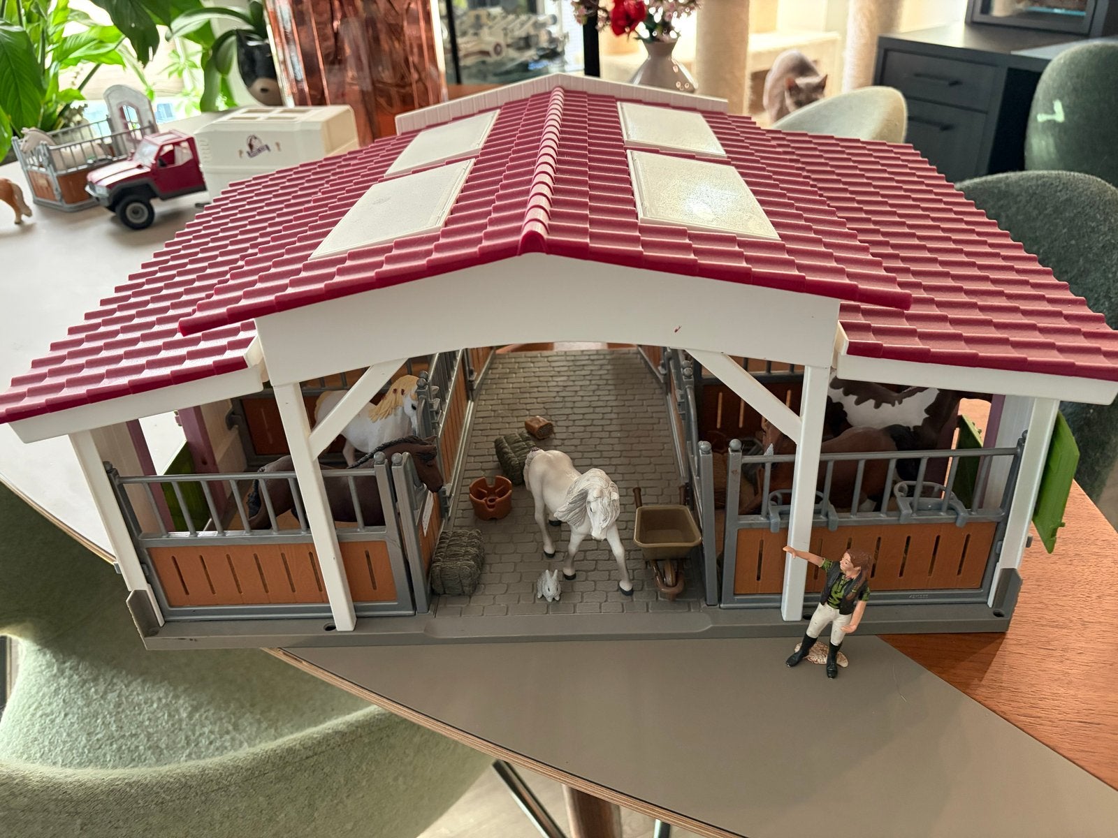 Schleich Paardenstal, Jeep met trailer en losse box, Ophalen, Gebruikt, Jongen of Meisje