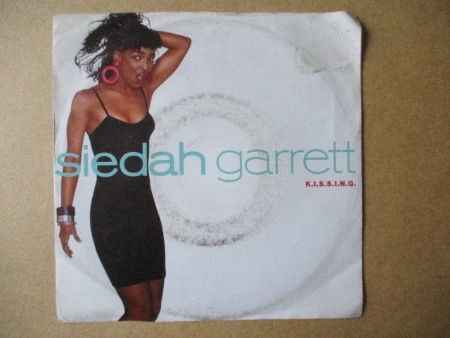 s2322 siedah garrett - kissing, Ophalen, Gebruikt, Overige genres