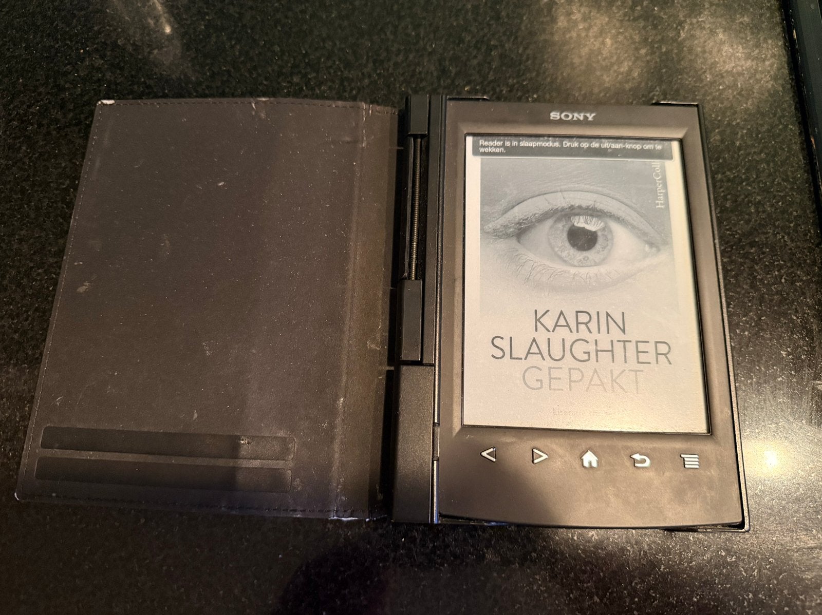 Sony Reader PRS-T2 E-reader met orginele Sony hoes en doos, Touchscreen, Ophalen of Verzenden, Zo goed als nieuw, 4 GB of minder