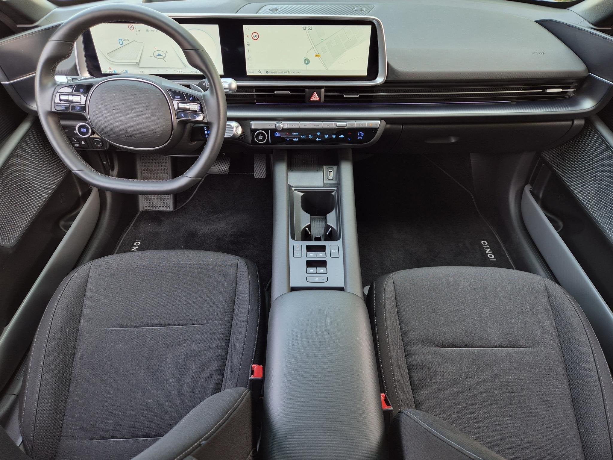Hyundai IONIQ 6 Connect 77.4 kWh / SOH 100% / Dealer onderho, Auto's, Hyundai, Automaat, Gebruikt, 1885 kg, 614 km