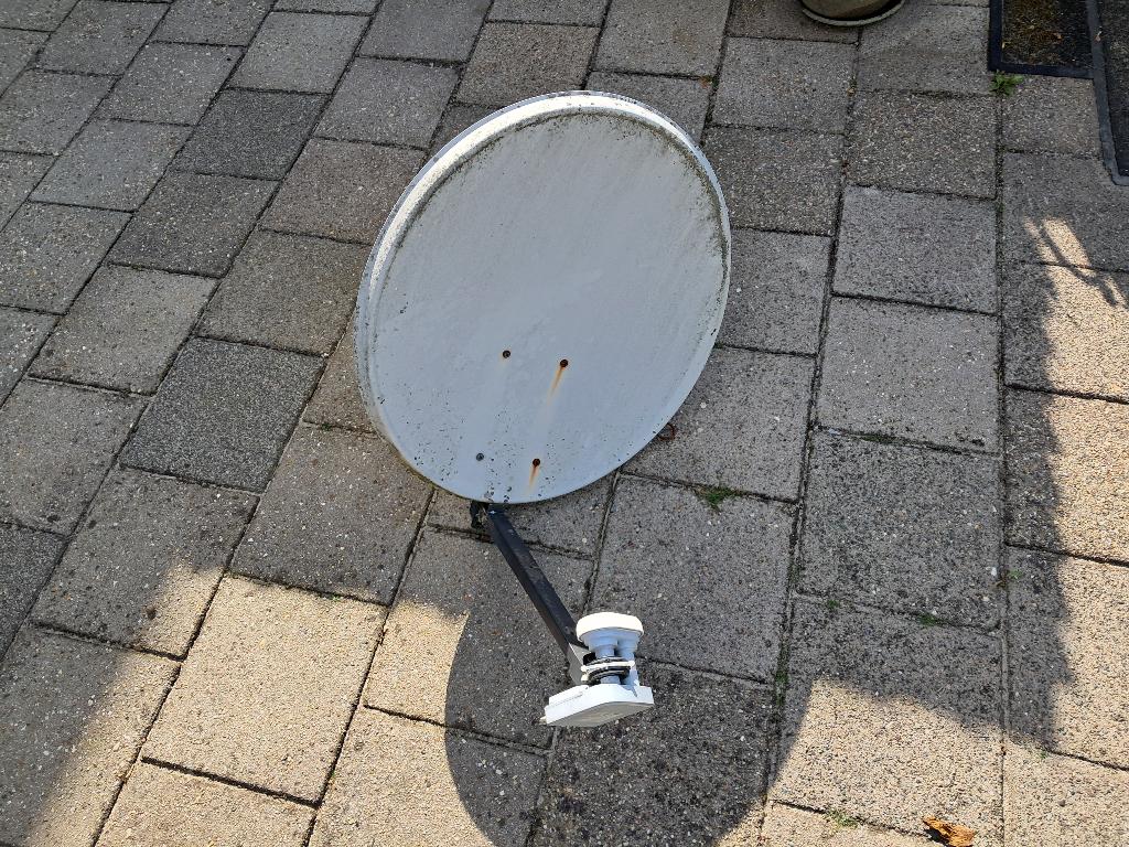 GRATIS Philips Schotel TV ontvanger met Schotel, Ophalen, Gebruikt, Overige merken