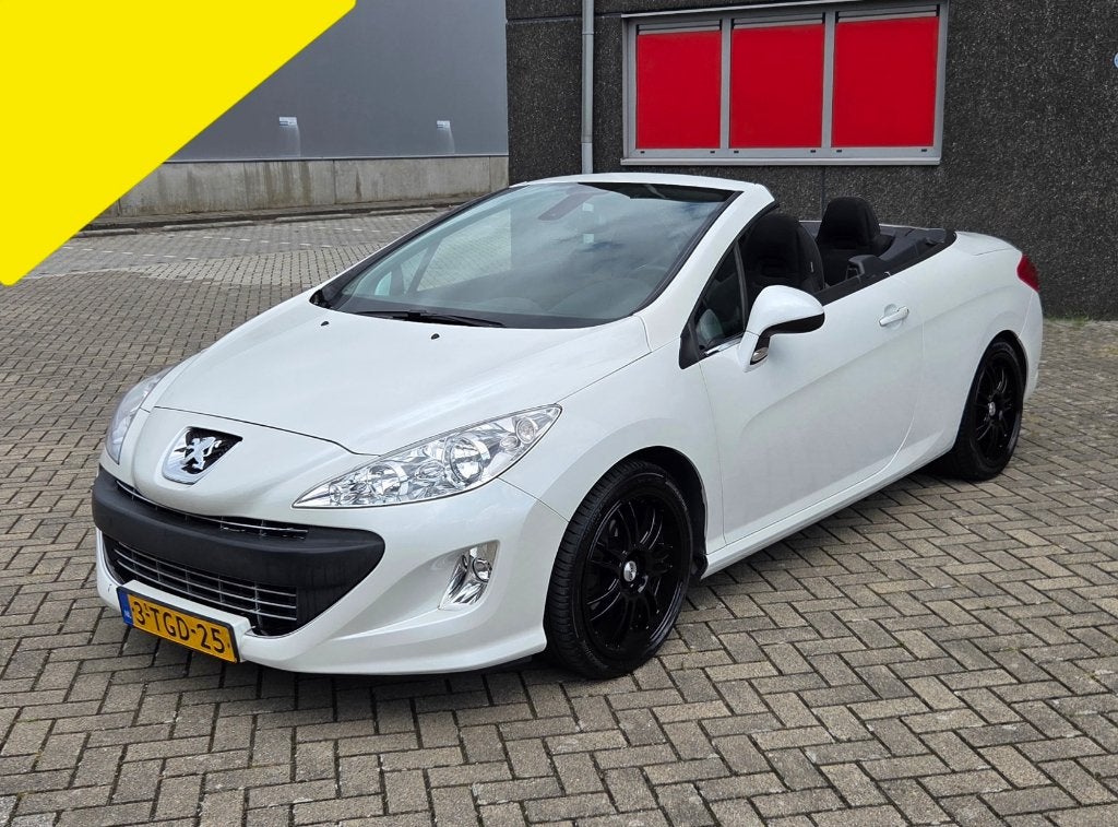 Peugeot 308CC 1.6 VTI Sport 2011 PARELMOER WIT NIEUWE APK !!, Auto's, Voorwielaandrijving, Dealer onderhouden, Stof, Zwart