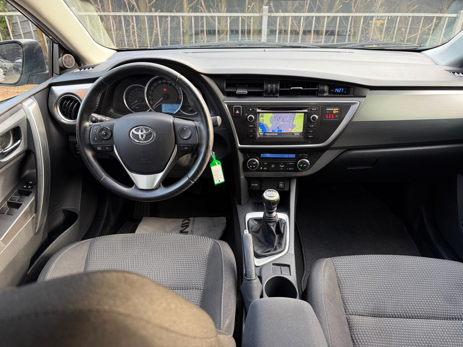 Toyota Auris 1.3 Aspiration|NAVI/CAMERA/BLEUTOOTH|CRUISE/KM, Auto's, Voorwielaandrijving, Gebruikt, 4 cilinders, 1329 cc