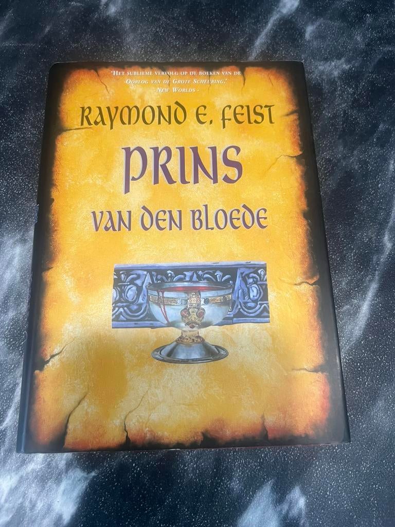 Raymond E. Feist - Prins van den bloede, Ophalen of Verzenden, Zo goed als nieuw, Raymond E. Feist