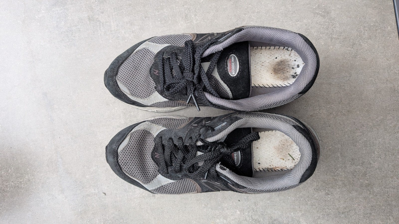New Balance 2002R Sneakers (42) - Grijs/Zwart, New Balance, Ophalen of Verzenden, Sneakers of Gympen, Gedragen