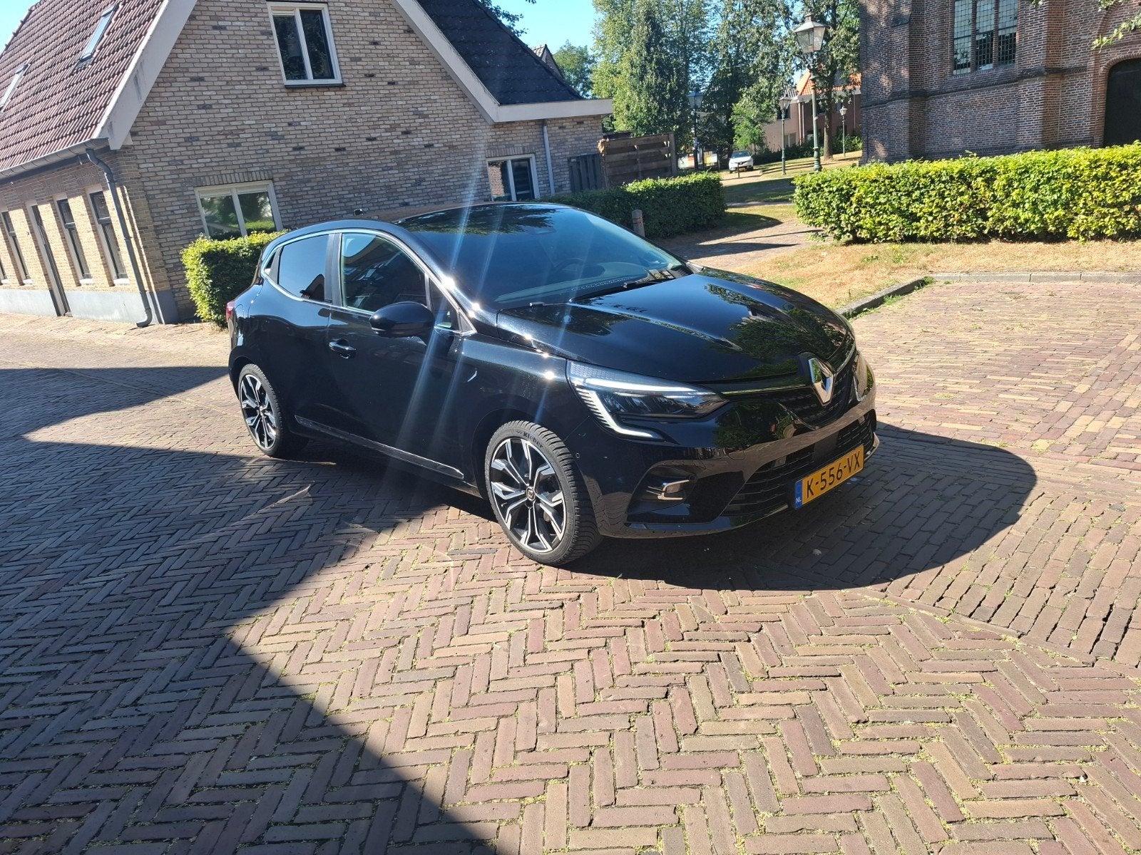 Renault Clio 1.6 E-tech Hybrid 140pk 2021 Zwart, Leder en Stof, Origineel Nederlands, 1213 kg, 91 pk