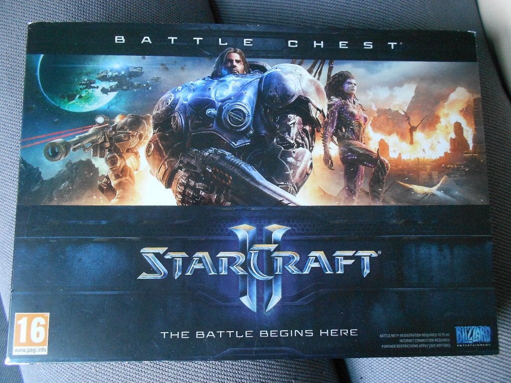 battle chest StarCraft 2 the battle begins here, Spelcomputers en Games, 1 speler, Ophalen, Gebruikt, Vanaf 16 jaar