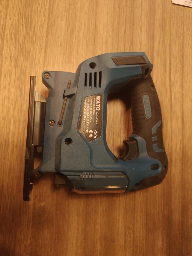 YATO Decoupeerzaag MT0216 voor Makita 18V accu's, Ophalen of Verzenden, Zo goed als nieuw, Decoupeerzaag, YATO