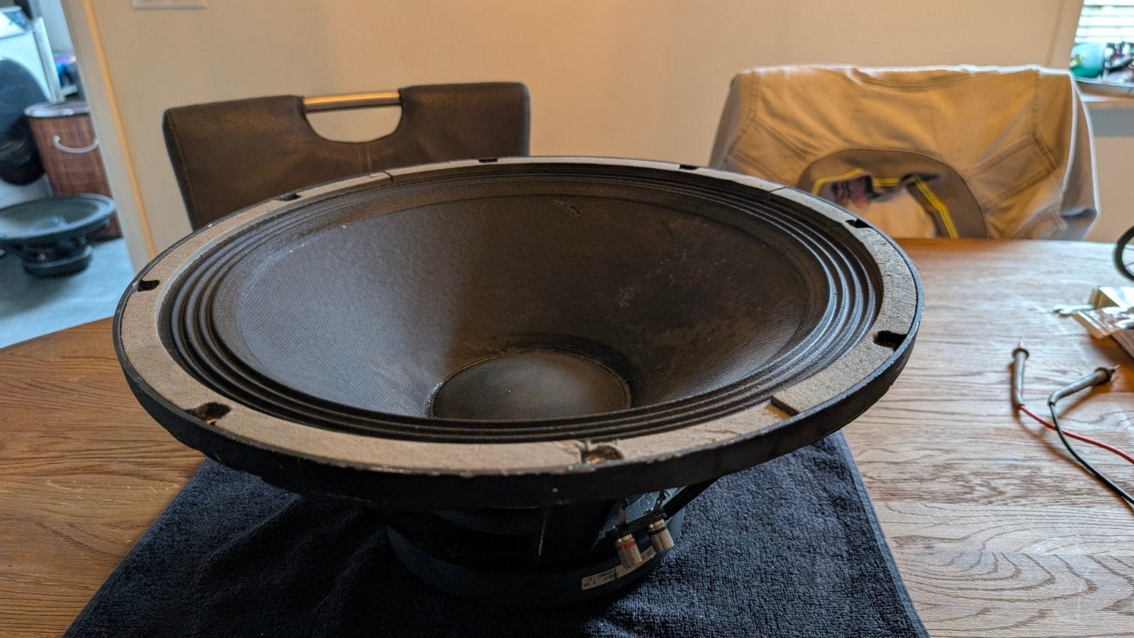 Eminence Omega Pro-18A, Gebruikt, Subwoofer, Ophalen of Verzenden, 150 watt of meer