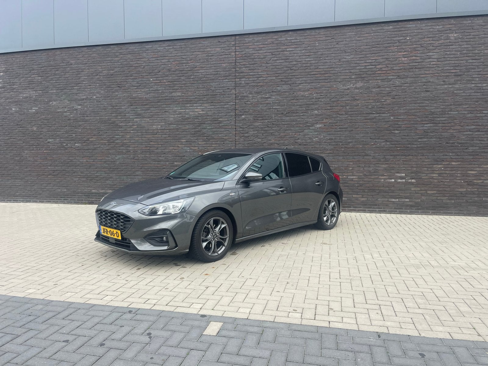 Ford Focus 1.0 Ecoboost 125pk Aut 2019 Grijs, 125 pk, Particulier, 3 cilinders, 685 kg