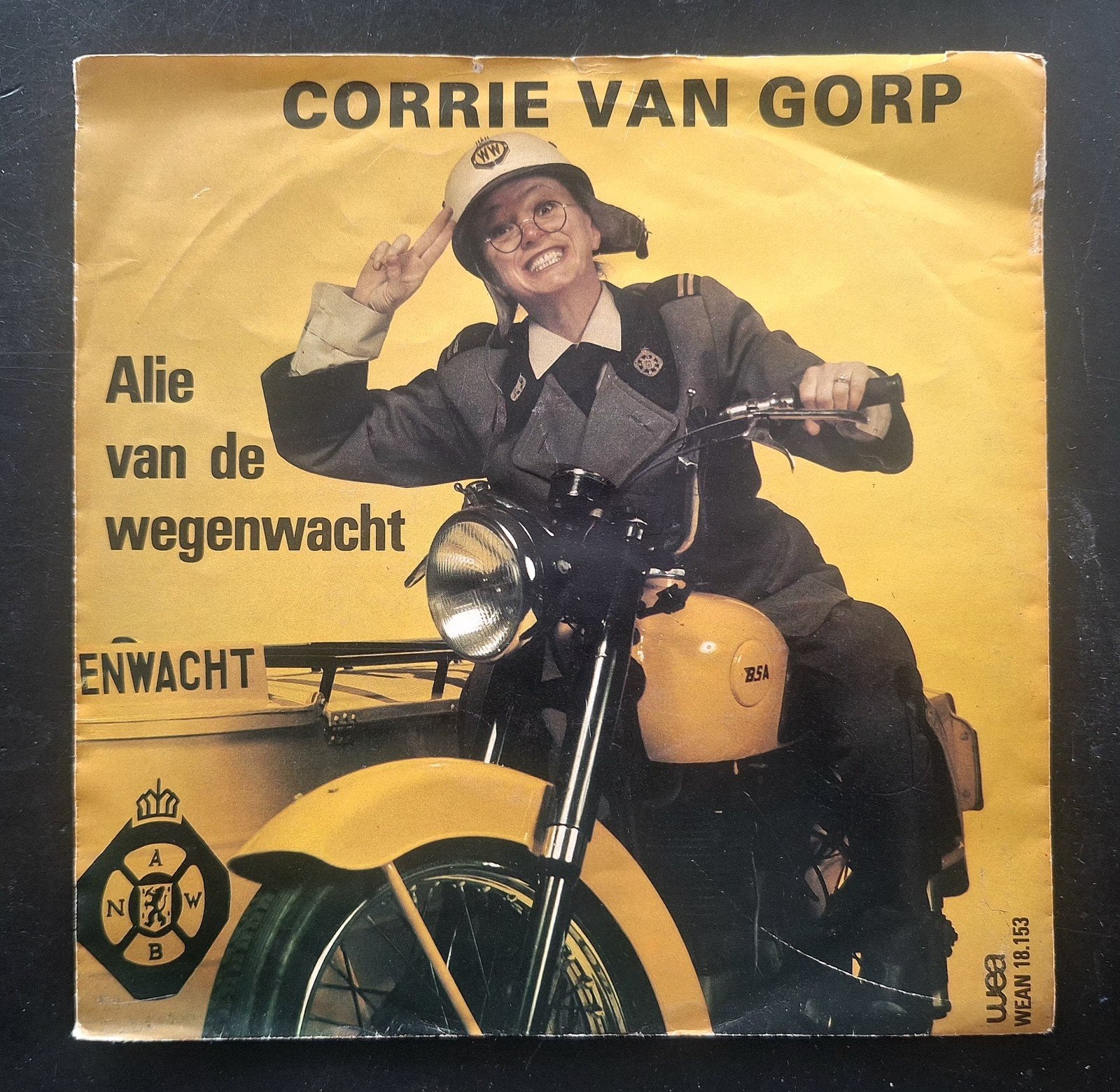 7"/SINGLE  CORRIE VAN GORP - Ik Ben Alie Van De Wegenwacht, Ophalen of Verzenden, Gebruikt, Nederlandstalig