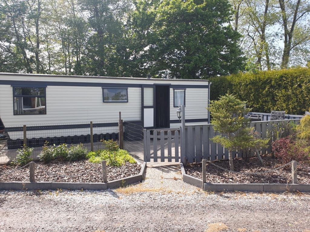 Stacaravan te koop zonder grond vanaf 1 oktober beschikbaar, Caravans en Kamperen, Particulier, Rondzit, Kachel