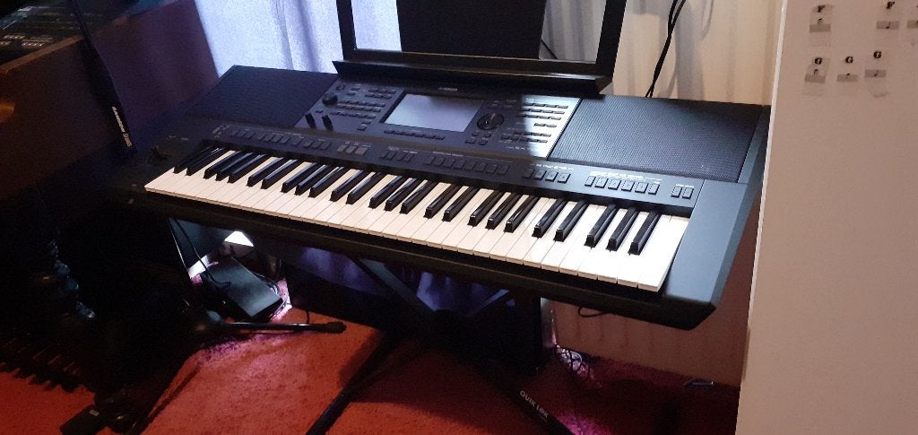 YAMAHA sx700+standaard+pedaal+USB-stick+software+handleiding, Ophalen, 61 toetsen, Yamaha, Zo goed als nieuw