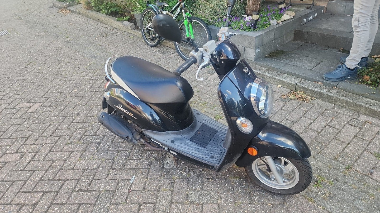 Zwarte kymco Scooter - Goed onderhouden, Ophalen of Verzenden, Gebruikt, Benzine, SYM